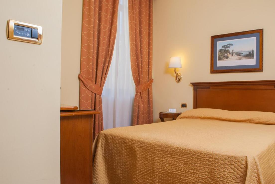 Le Cheminee Business Hotel Napoli Exteriér fotografie